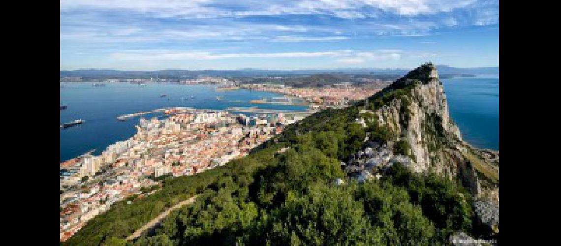 Cruces diplomaacuteticos entre Madrid y Londres por la soberaniacutea de Gibraltar