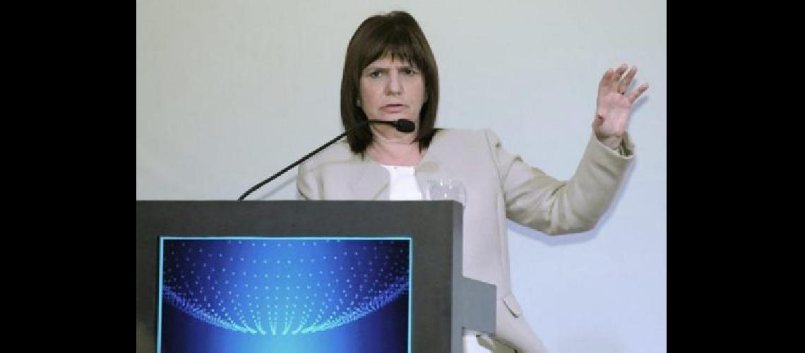 Bullrich dijo que estaacute garantizando que la gente pueda ir a trabajar