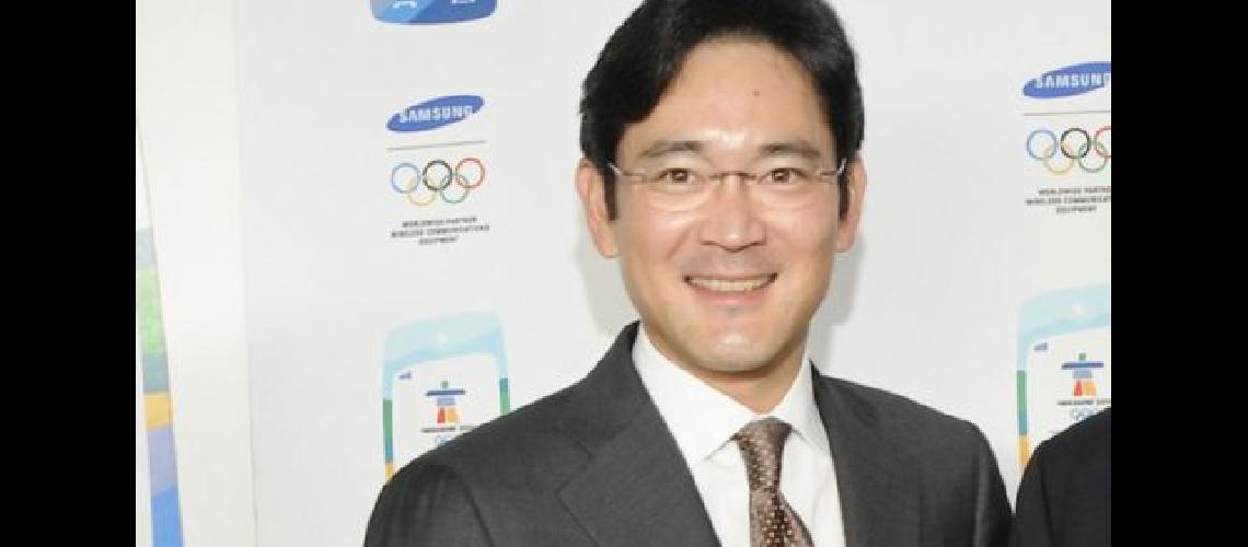 El heredero de Samsung se despegoacute de la acusacioacuten de corrrupcioacuten
