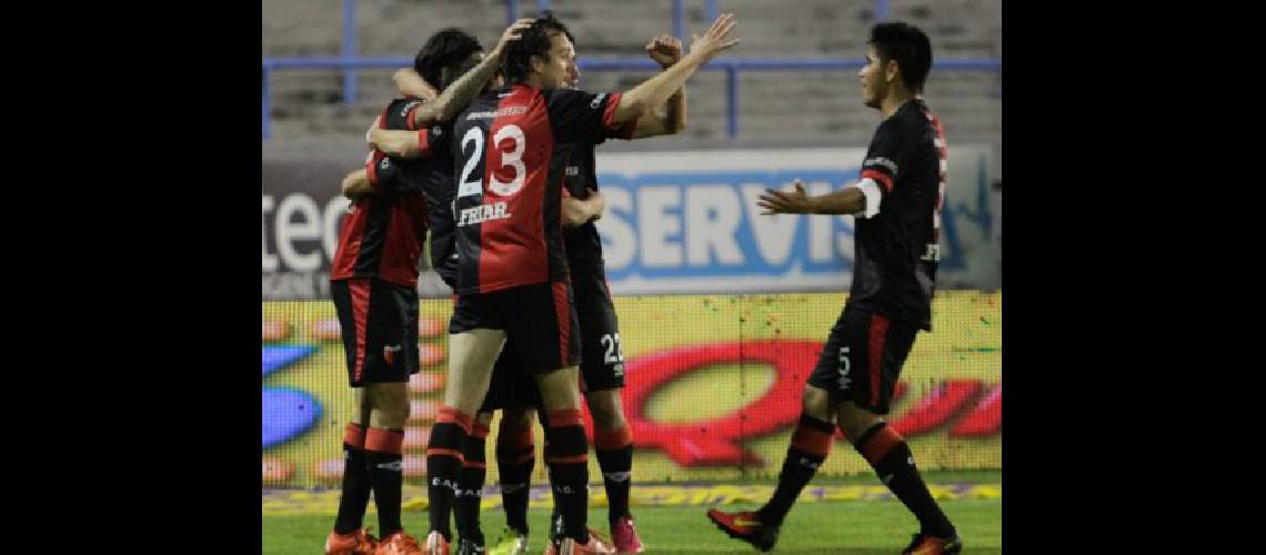 Coloacuten recibe en Santa Fe a Godoy Cruz