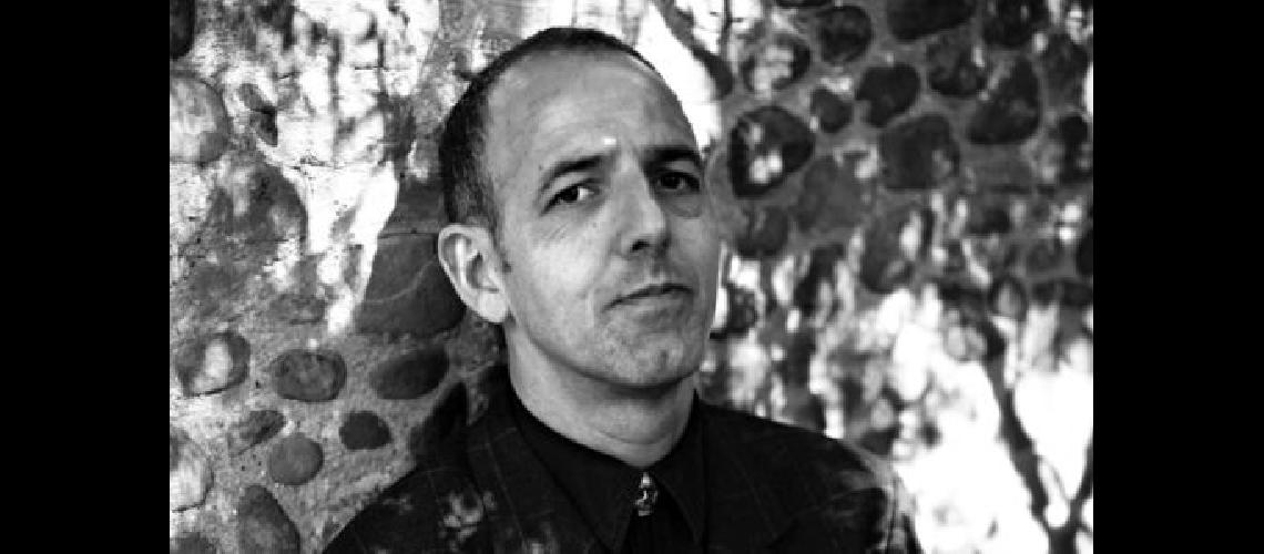 Chris Priestley abriraacute la 3deg convencioacuten de bloggers