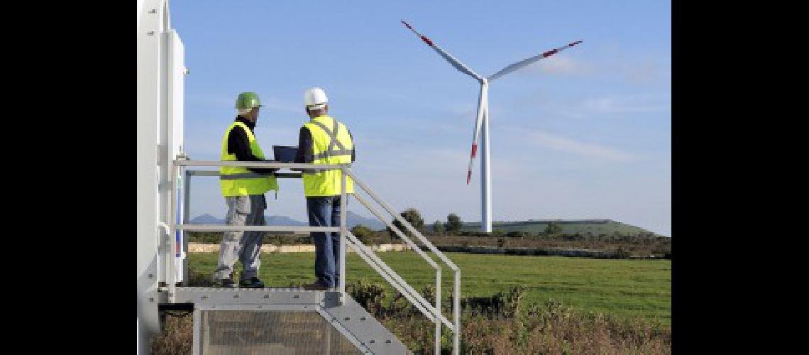 Fuerte intereacutes de empresas espantildeolas por licitaciones en el sector de energiacuteas renovables de Argentina