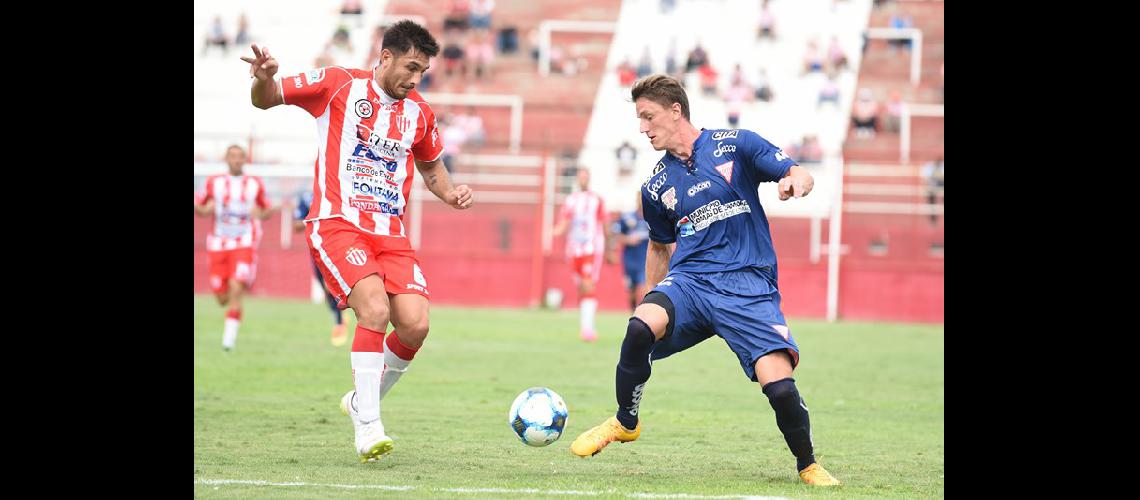 Los Andes hilvanoacute otra victoria y arma una fortaleza en el Gallardoacuten