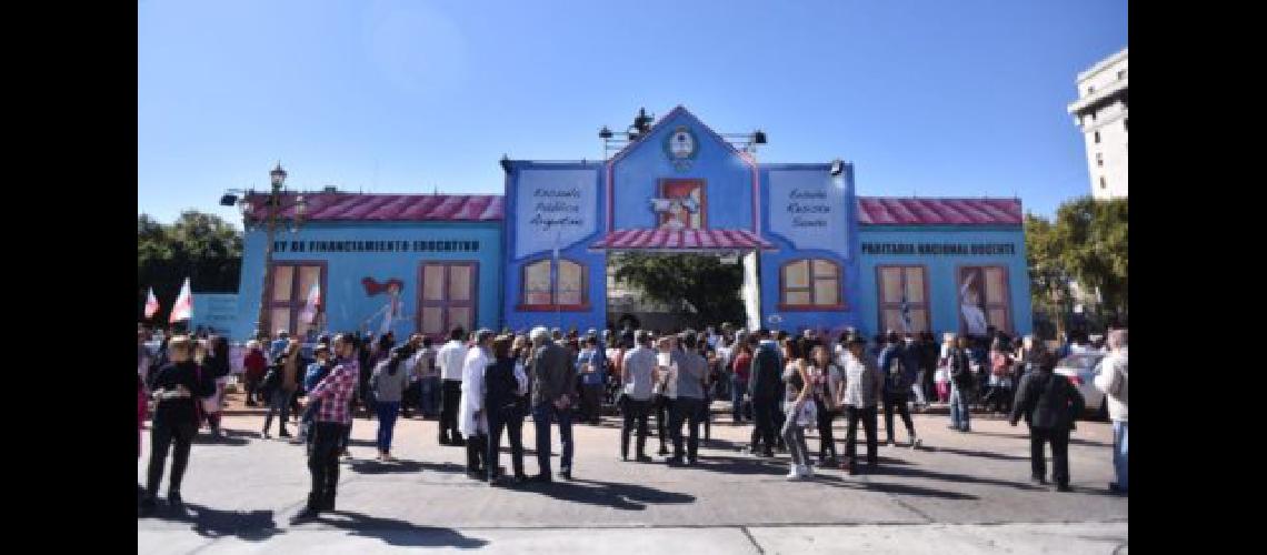 La ldquoescuela itineranterdquo se quedaraacute hasta el 5 de mayo