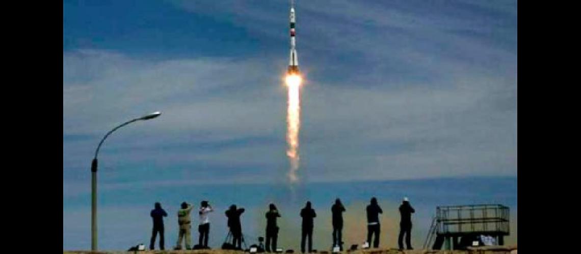 La Soyuz MS-04 despegoacute con rumbo a la Estacioacuten Espacial Internacional