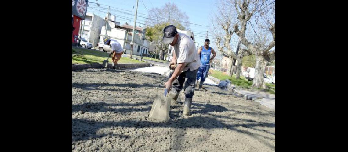 Arranca un nuevo plan de asfaltos sobre calles de todos los barrios