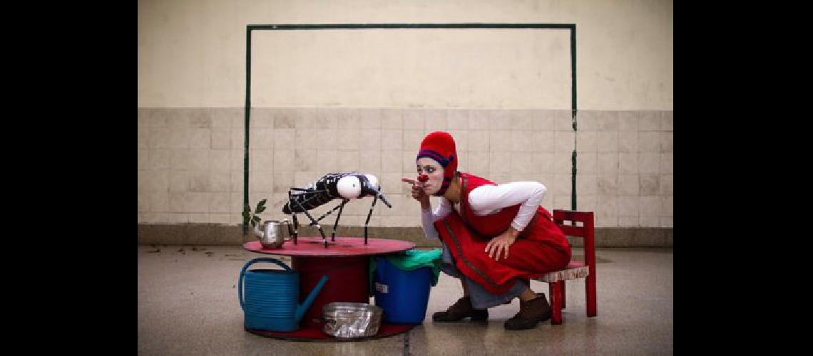 Los espectaacuteculos culturales visitan escuelas y jardines