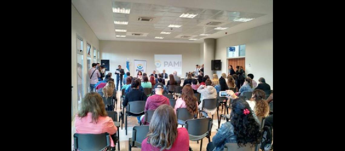 Abrioacute la Escuela de Enfermeriacutea en el Hospital Leloir