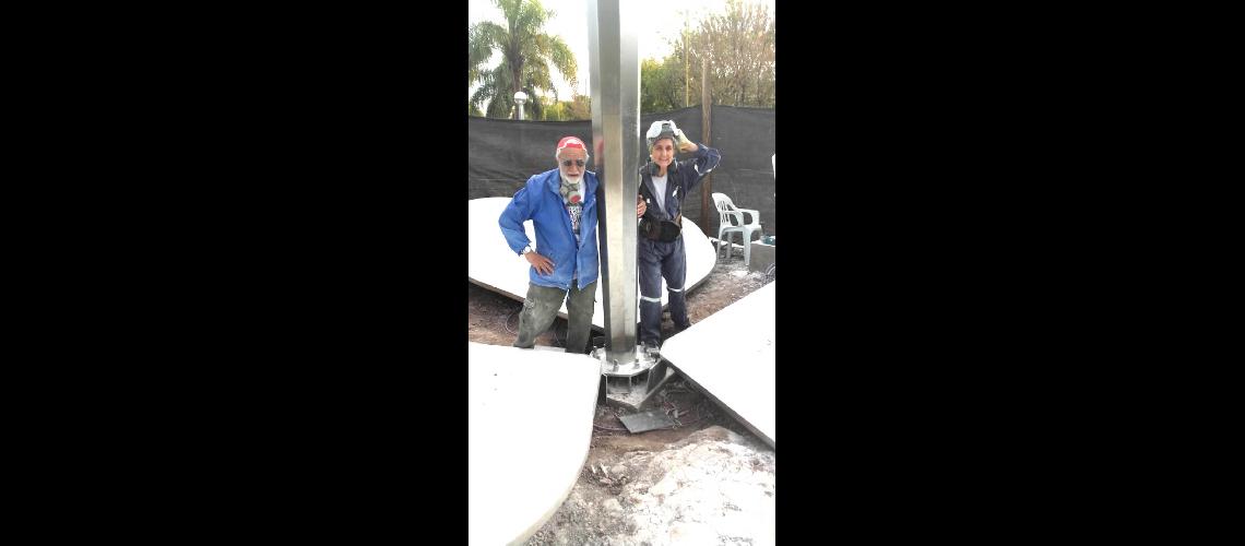 Dos lomenses crearon una obra uacutenica en todo el paiacutes
