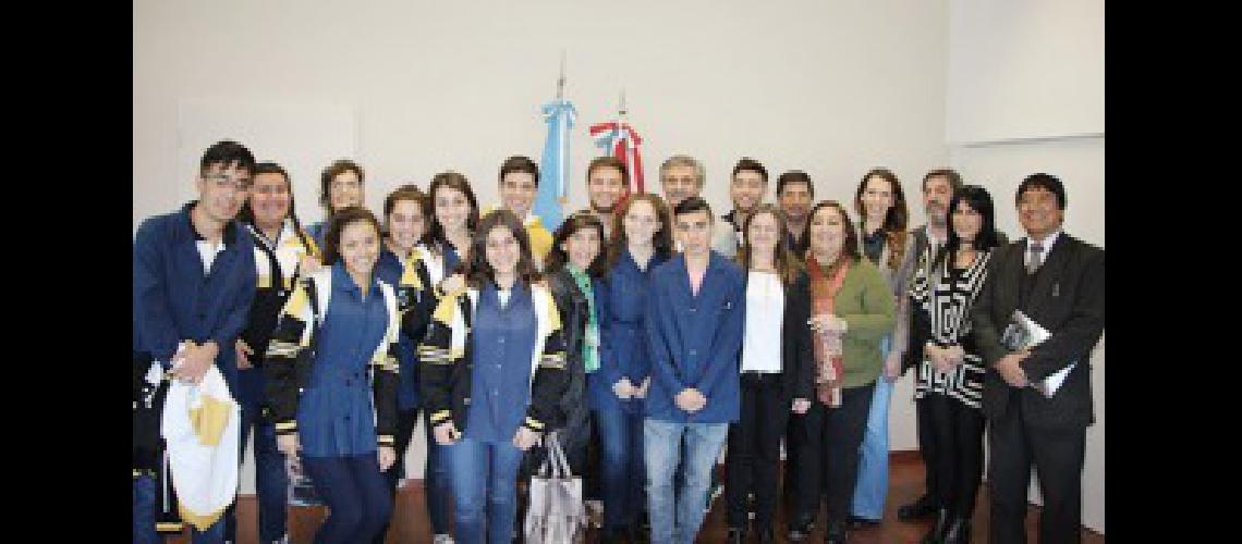 Alumnos cordobeses representaraacuten al paiacutes en Estados Unidos con su sopa proteica