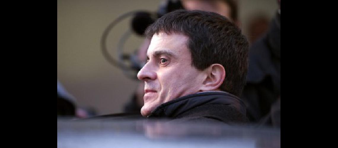 Macron dejoacute a Valls fuera de su lista para las legislativas