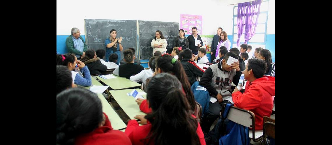 Ensentildean a los estudiantes a cuidar su cuerpo y su salud
