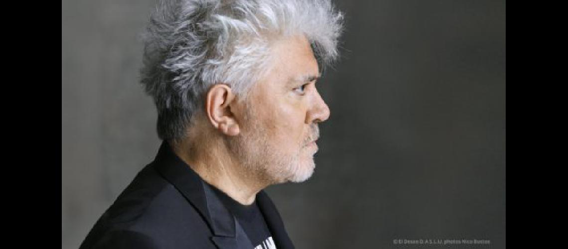 Almodoacutevar salioacute en defensa del cine en las salas y Desplechin fue aplaudido