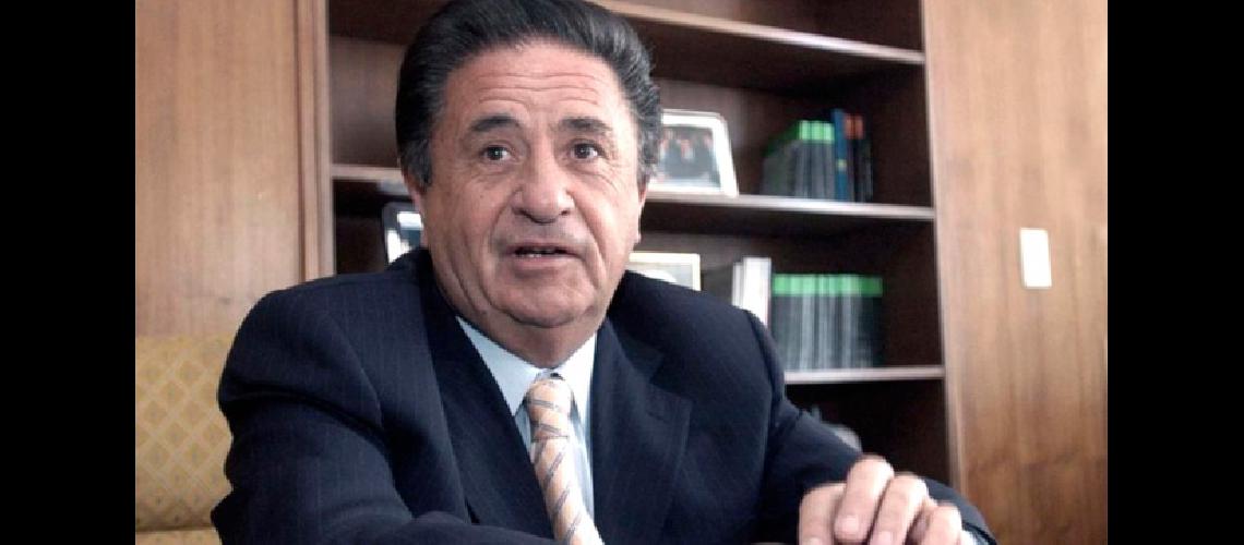 Duhalde volvioacute a elogiar a la gobernadora Vidal pero dijo que sin maacutes fondos la provincia es inviable