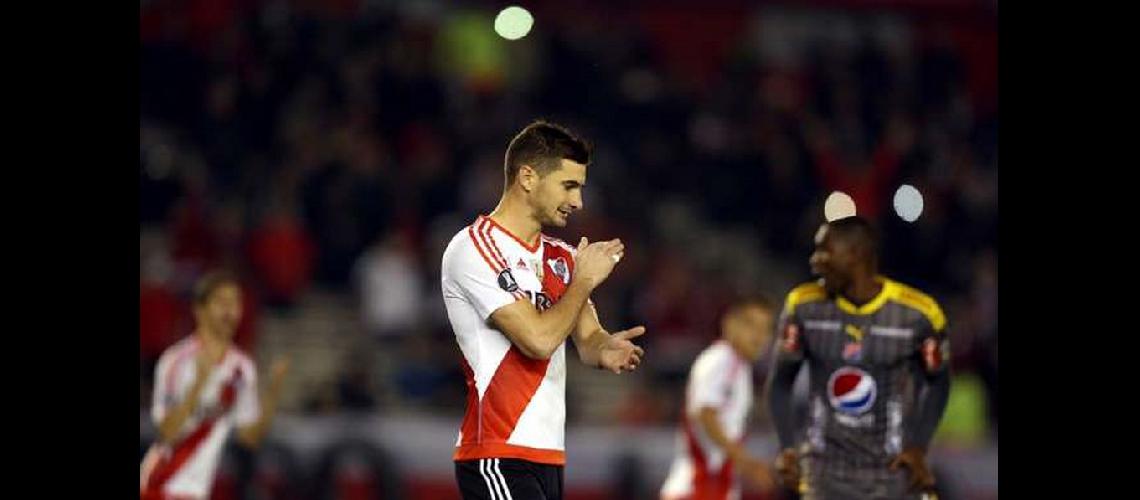 El DIM sorprendioacute al River suplente en el Monumental