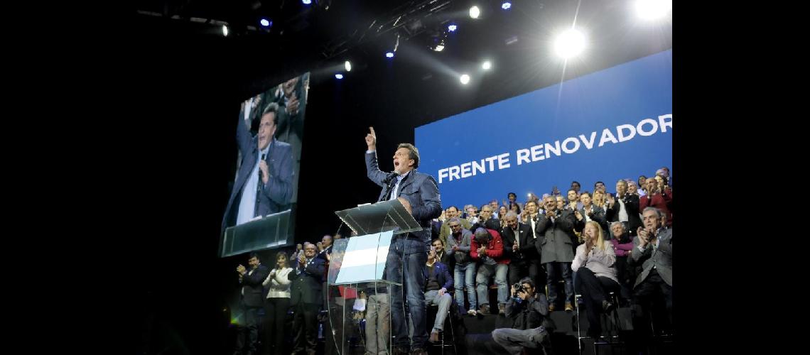 Massa y Stolbizer lanzaron su nuevo espacio electoral con dardos a Macri