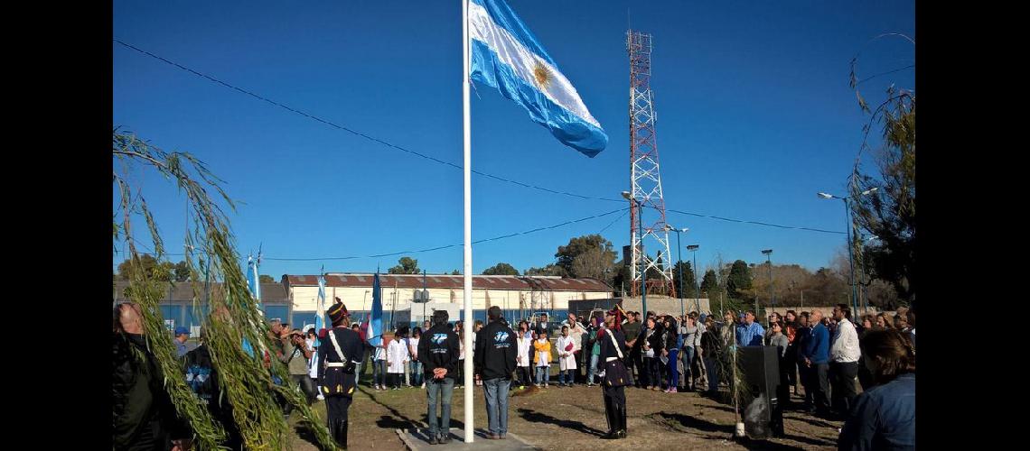 En Llavallol homenajearon a los heacuteroes del Belgrano