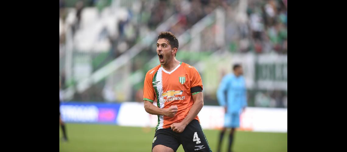 Banfield no le saca la vista a las copas