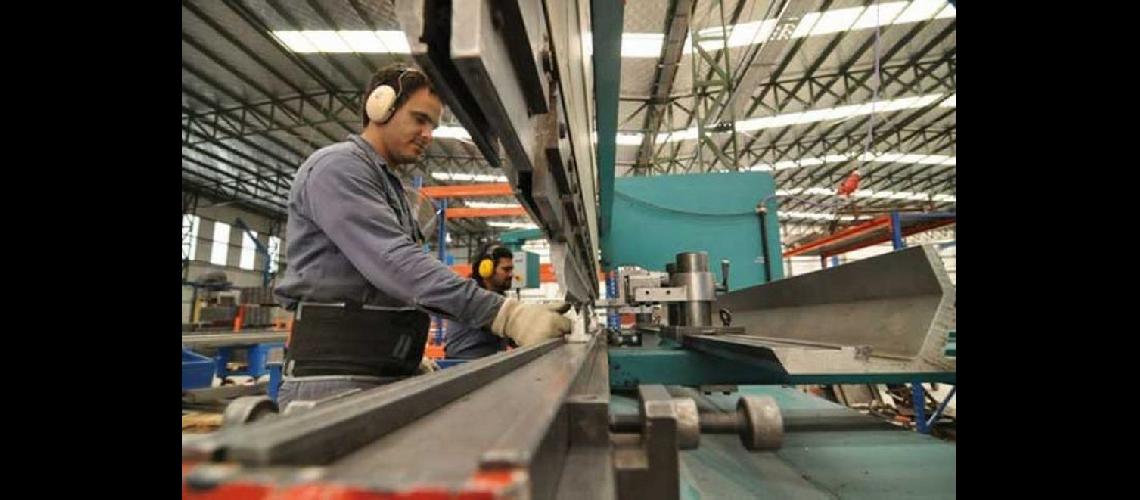 Produccioacuten industrial en caiacuteda libre
