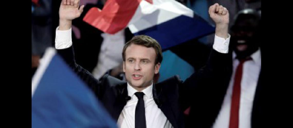El partido de Macron lograriacutea la mayoriacutea en las legislativas