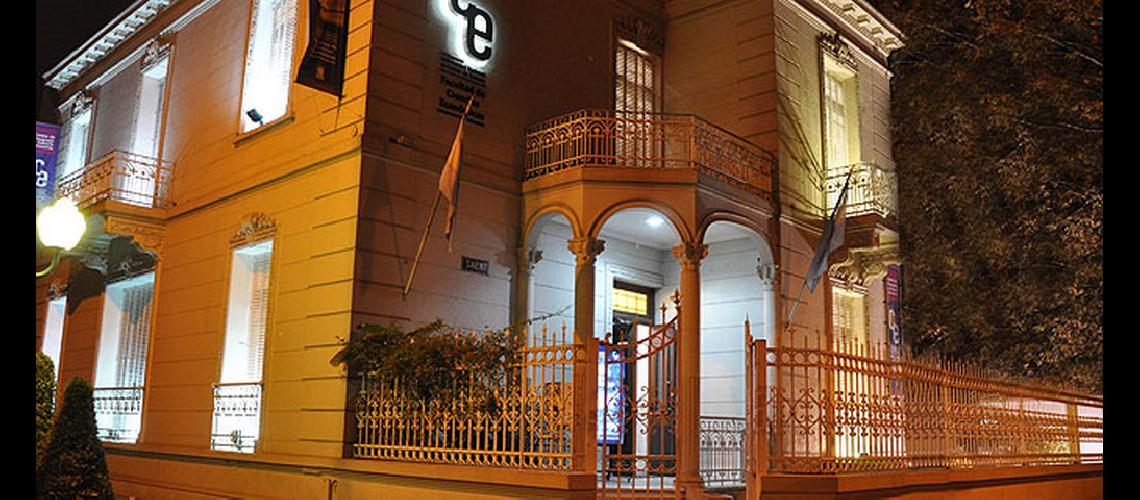Encuentro sobre literatura y arte