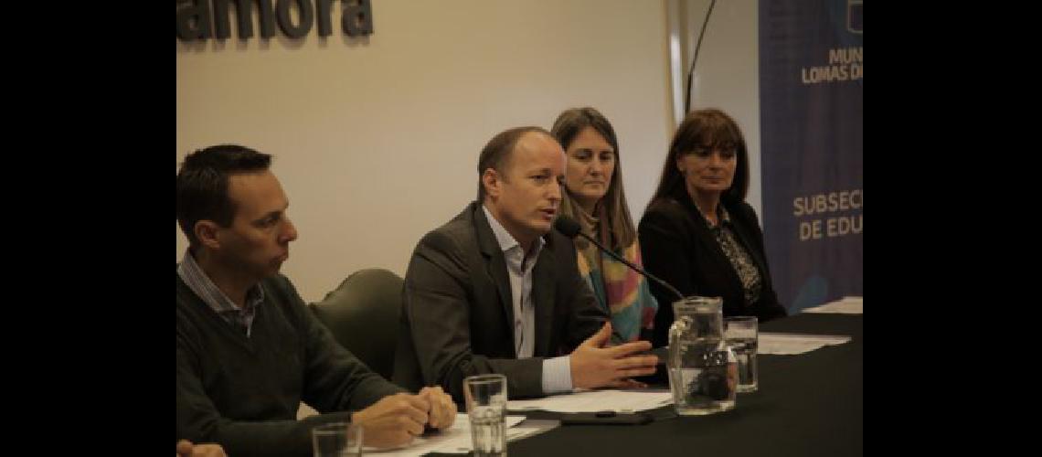 El Municipio pondraacute en valor otras 84 escuelas de todo
