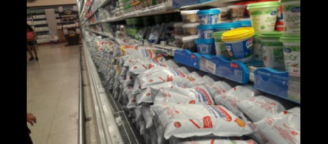 Por la inflacioacuten cayoacute el consumo de leche
