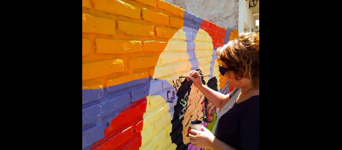 Mural por las mujeres en La Perla