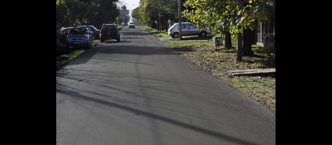 Nuevos asfaltos en calles de Canning
