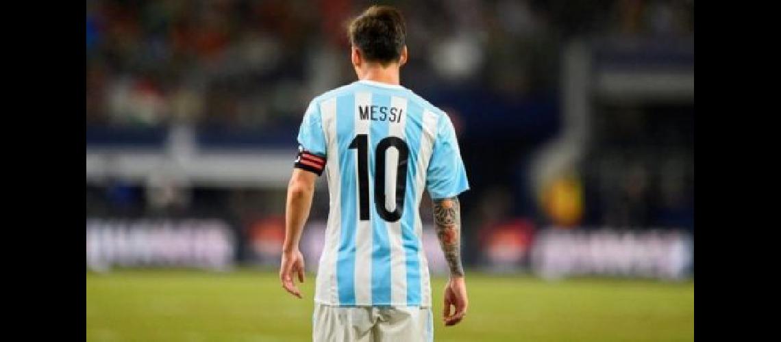 Messi ya estaacute en Australia para el amistoso frente a Brasil