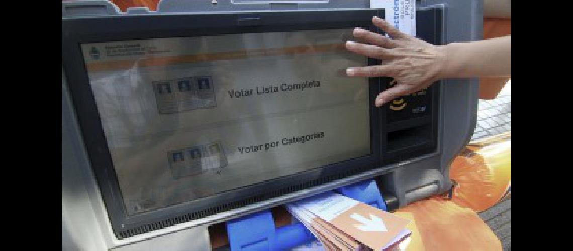 La Legislatura portentildea suspendioacute la boleta electroacutenica para estas elecciones