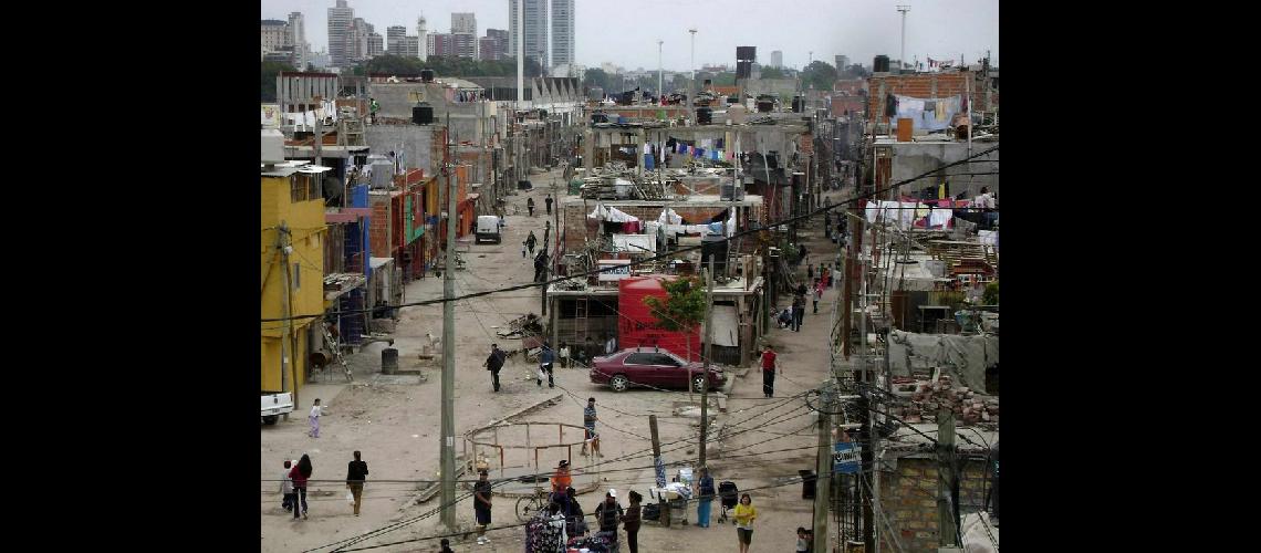 El 66-en-porciento- de los argentinos cree que la economiacutea no mejoraraacute