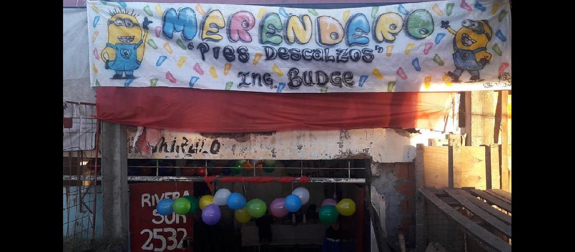 Pies Descalzos de Budge cumplioacute un mes con los chicos