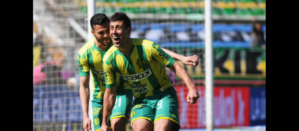 Aldosivi juega con Central Coacuterdoba de Rosario