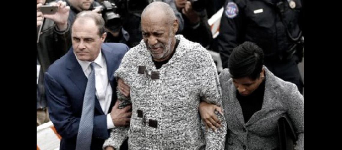 Bill Cosby se negoacute a declarar y se define hoy su futuro en el juicio por abuso sexual
