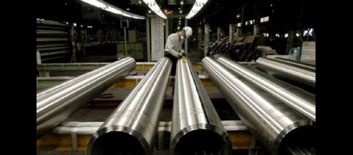 Empresarios se muestran preocupados por la energiacutea