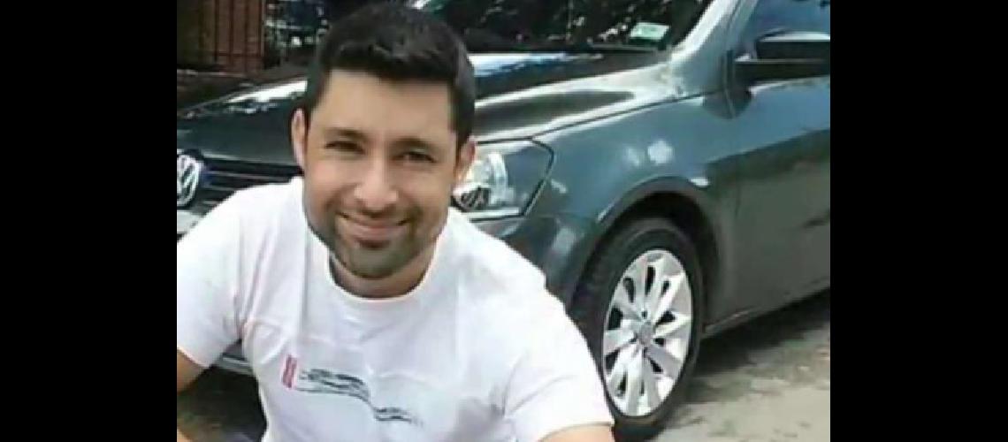Intentaron robarle el auto y lo mataron