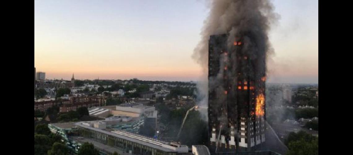 Al menos 12 muertos en Notting Hill Londres