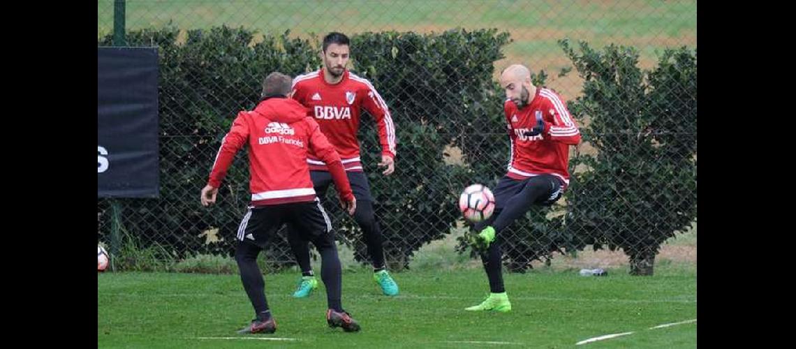 River contariacutea con Pinola y Scocco