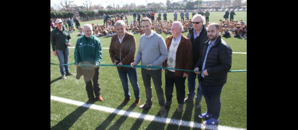 Lomas Athletic ya tiene su cancha de ceacutesped sinteacutetico para el rugby