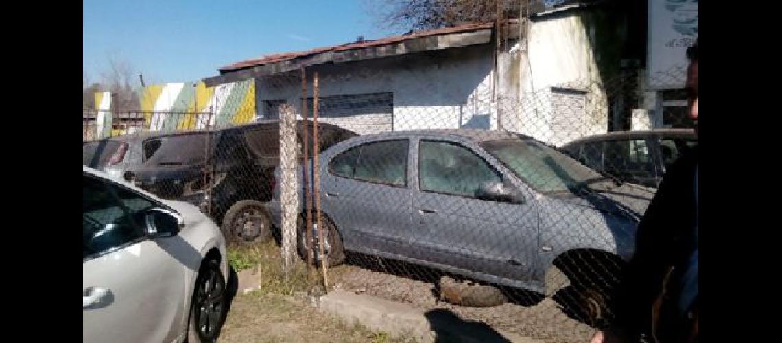 Vendiacutean autopartes ilegales en Burzaco