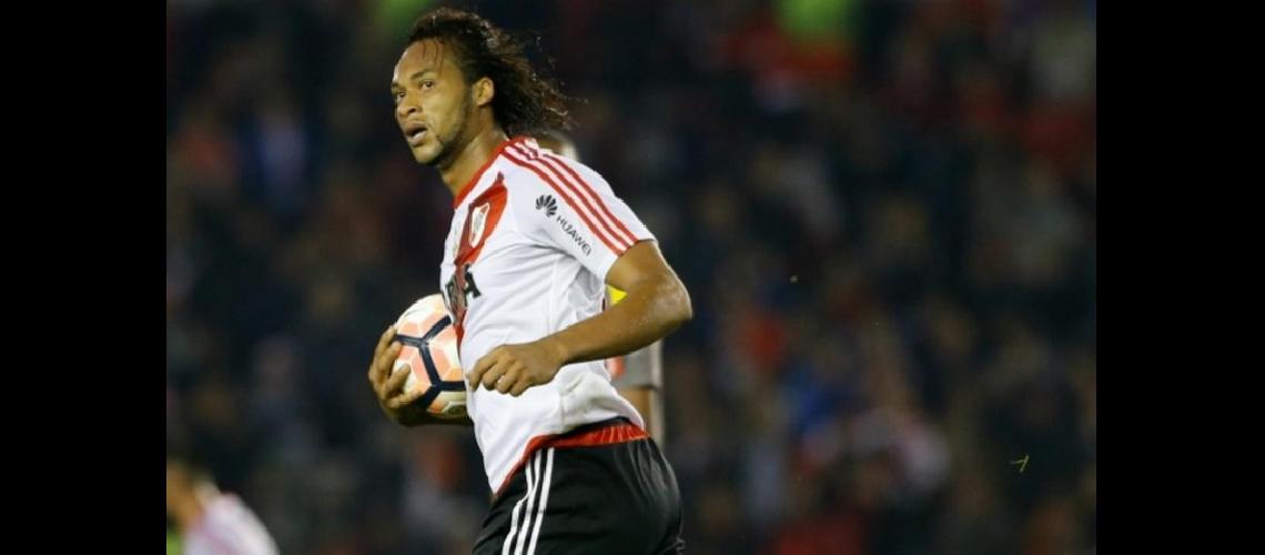 Sin lugar en River se va Arturo Mina