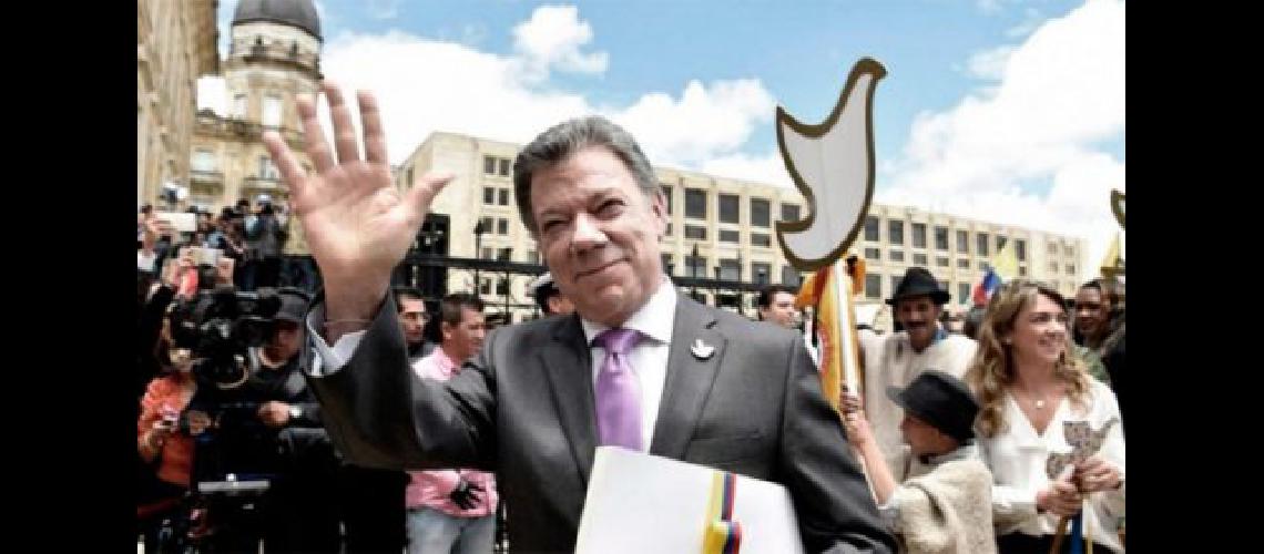 Juan Manuel Santos le pidioacute al fiscal general continuar con su purga contra la corrupcioacuten