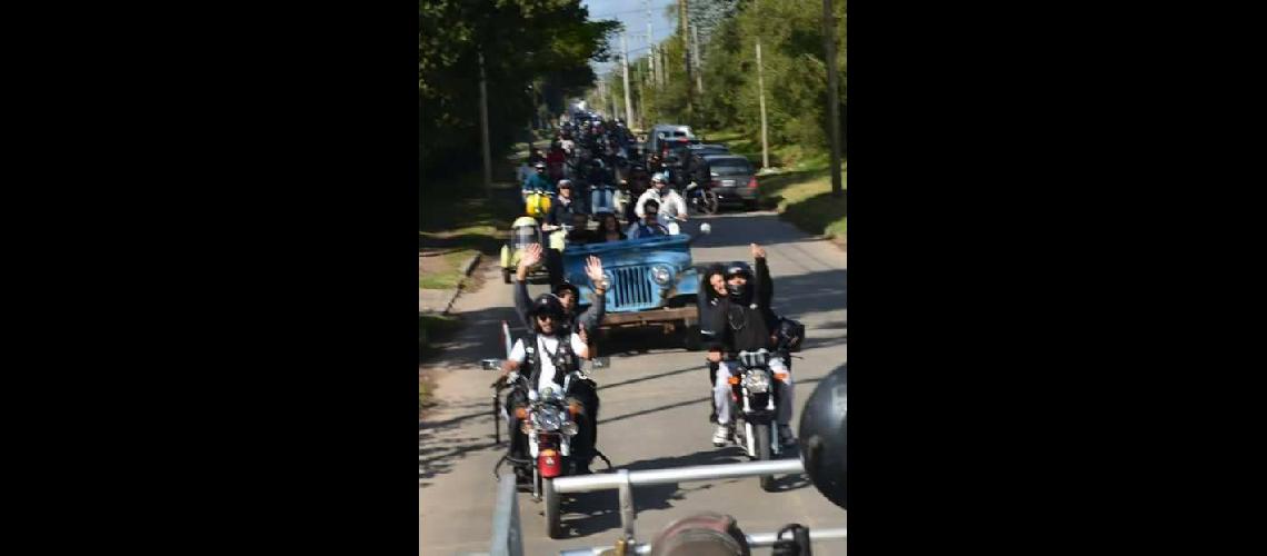 Organizan la 5ordm caravana solidaria