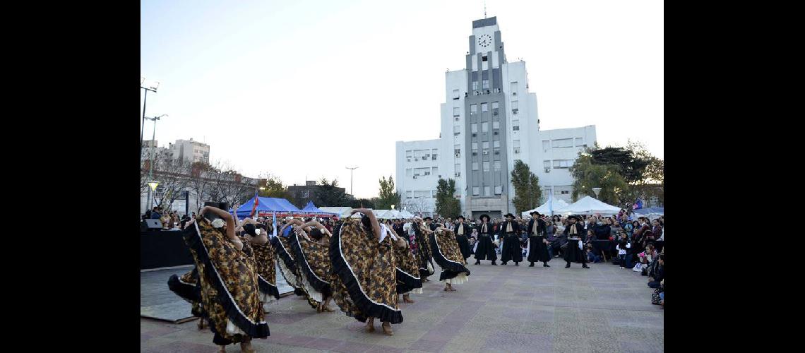 Lomas celebra el 9 de Julio con shows en la Plaza Grigera