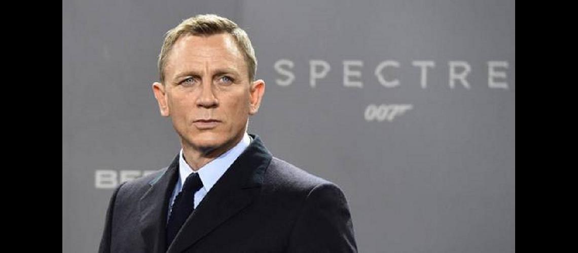 Craig no larga la pilcha del 007