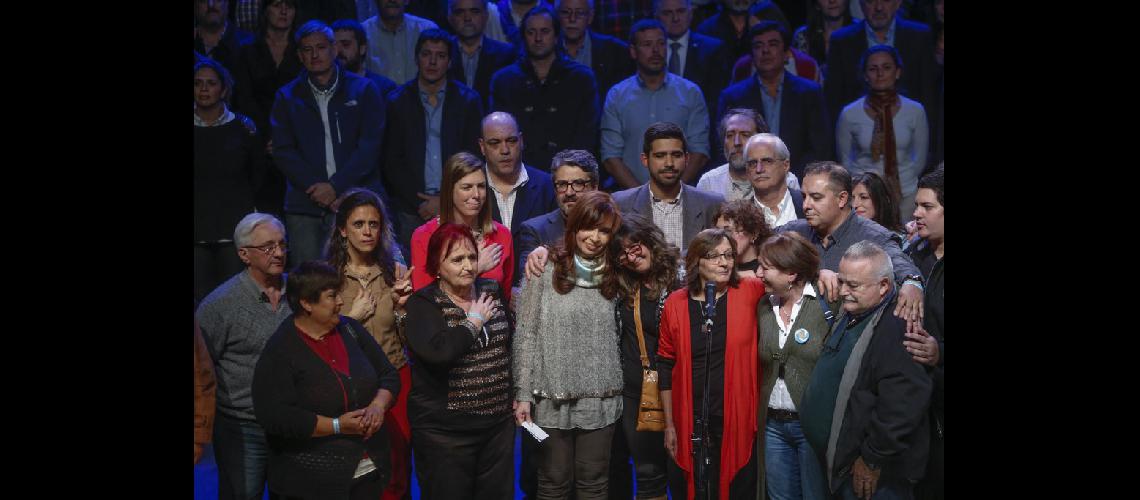 Cristina- ldquoEl voto tiene que ser en defensa propiardquo