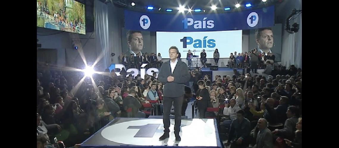 Massa propone el pago a los jubilados de un segundo aguinaldo con el Fondo de Garantiacutea de la ANSES