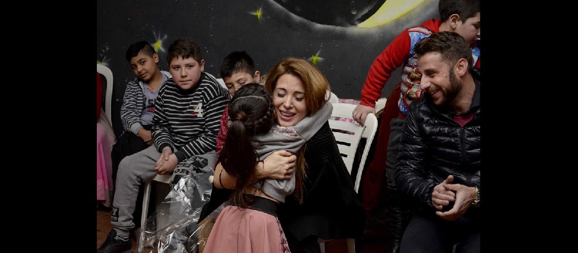 Budge- Jeacutesica visitoacute el ballet y le dedicaron una cancioacuten