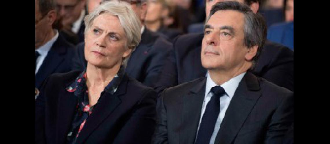 El Parlamento prohibioacute a los diputados contratar a familiares